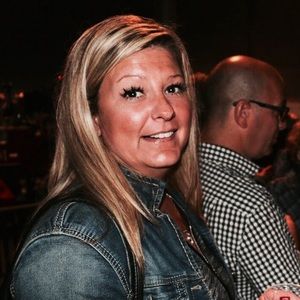 Meet your Posher, Guylaine